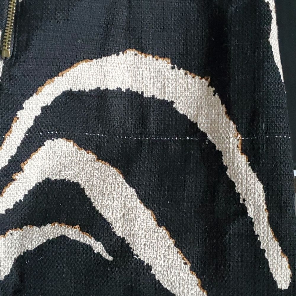 Loft Macro Zebra Print Shift 0 - image 8